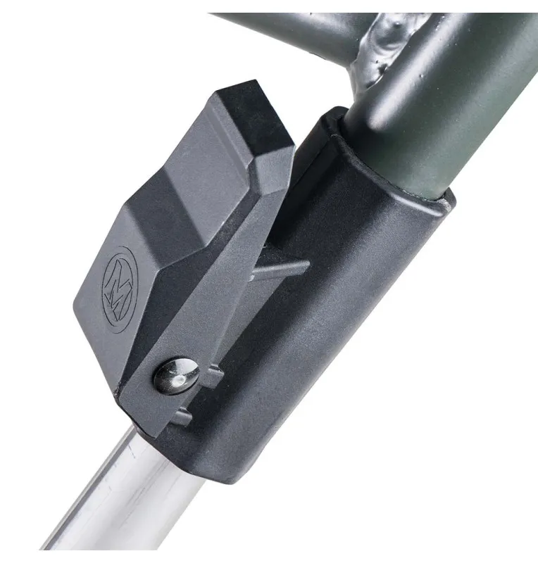 Mivardi Bedchair CamoCode Flat 8 - 8-Bein Angelliege Bedchair-Angelliegen & Angelstühle-JJ-Fishing