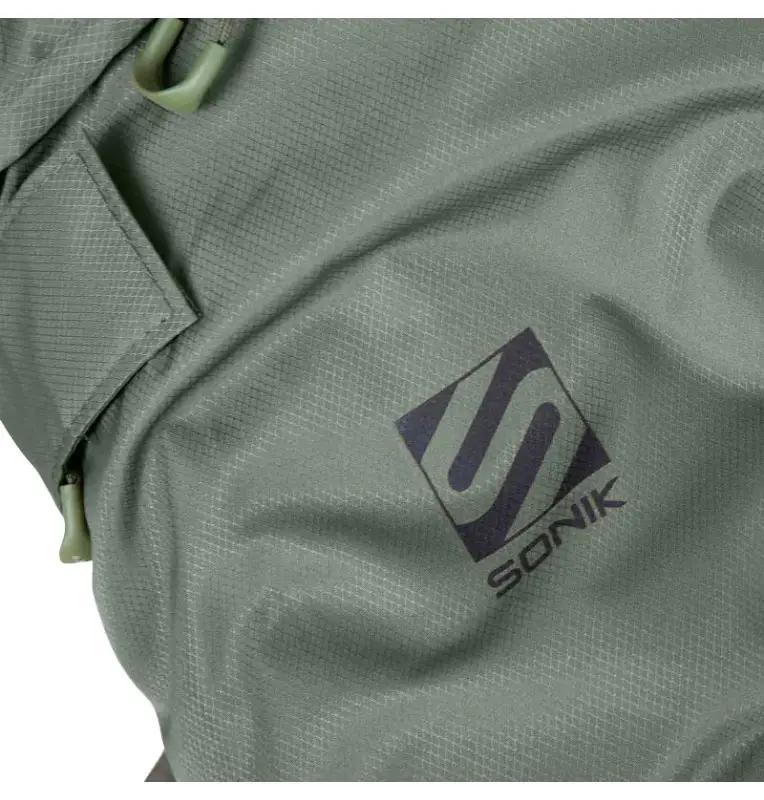 Sonik BANK-TEK 5 Season Sleep System Wide Bedchair Angelbett mit Schlafsack All Season Profi Campingbett-Angelliegen & Angels...