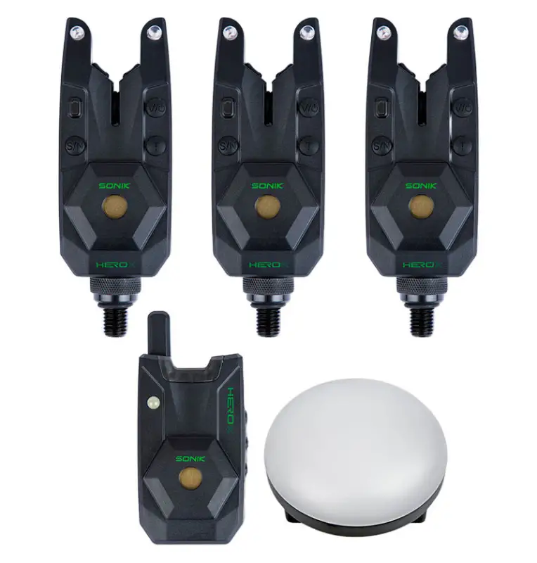 Sonik HEROX Bite Alarm Set 3+1 + Bivvy Lamp Funk Bissanzeiger Set mit Transportkoffer-Bissanzeiger & Bobbins-JJ-Fishing