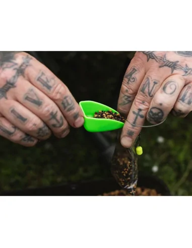 Korda Solidz Scoop grün 1 Stück PVA Schaufel PVA Beutel Auffüller-PVA-JJ-Fishing