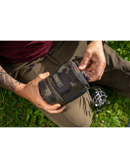 Korda Compac Gas Canister Jacket Dark Kamo Schutzhülle für Gas Kart...